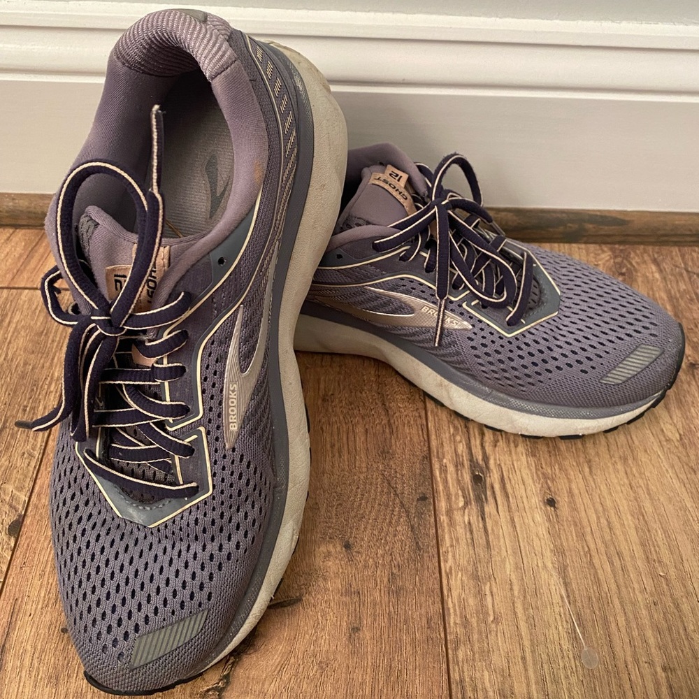 Brooks Ghost 12